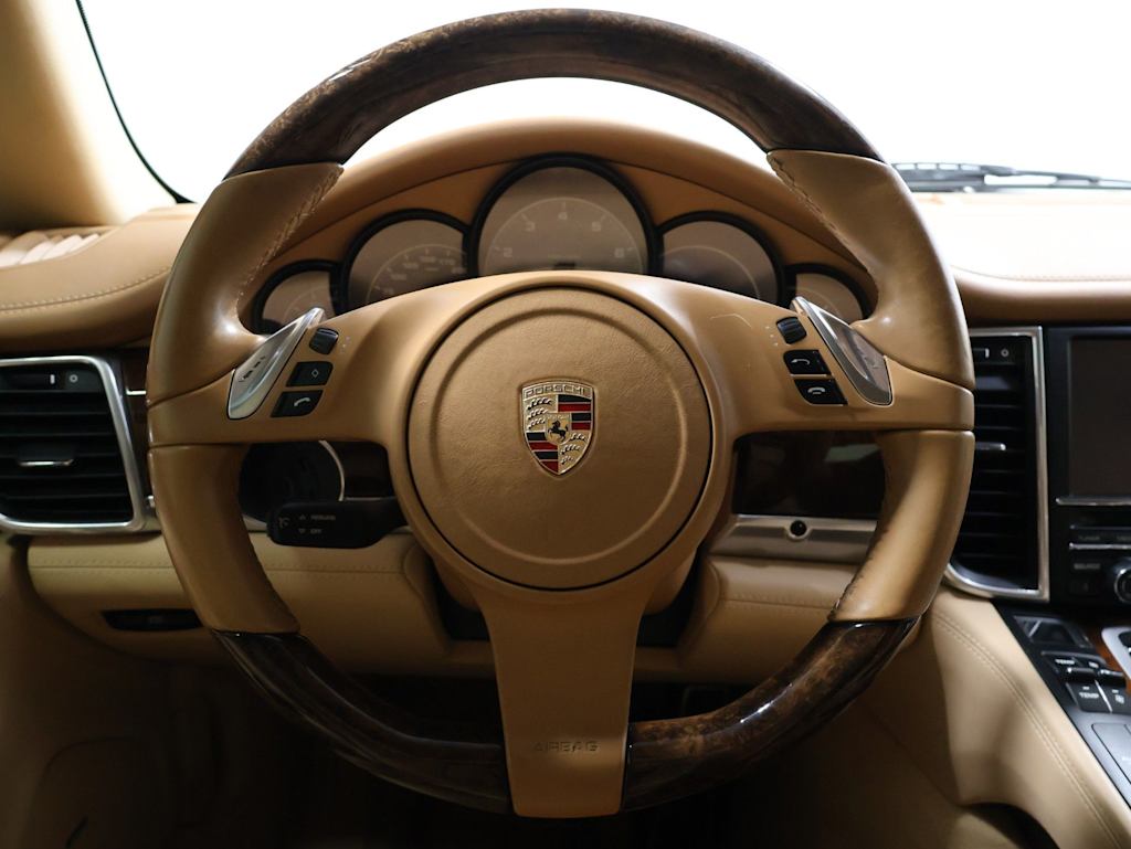 Thumbnail: 2012 Porsche Panamera - 14