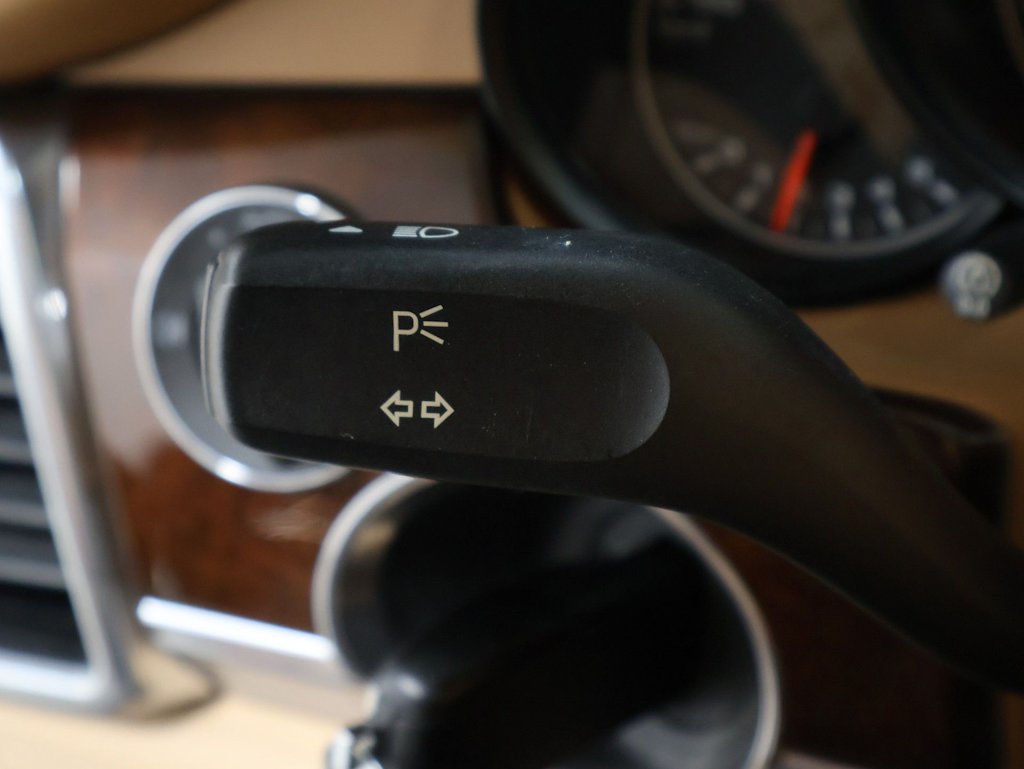 Thumbnail: 2012 Porsche Panamera - 34