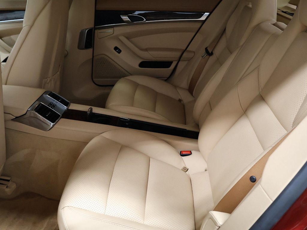 Thumbnail: 2012 Porsche Panamera - 37
