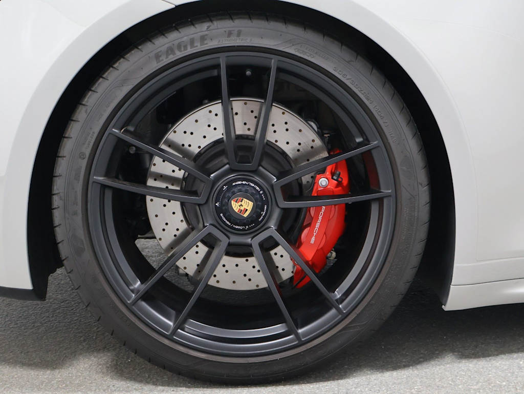 Thumbnail: 2024 Porsche 911 - 40