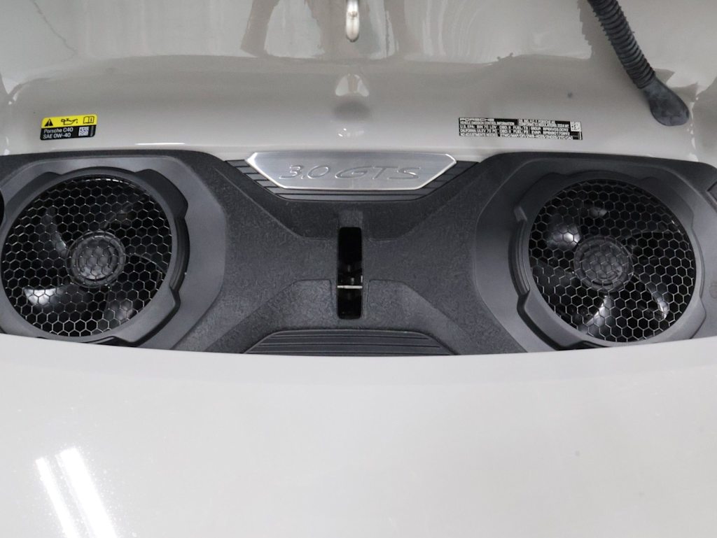 Thumbnail: 2024 Porsche 911 - 18