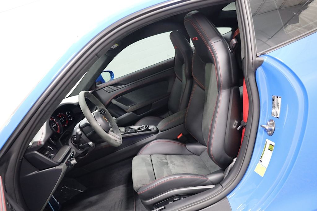 Thumbnail: 2024 Porsche 911 - 9