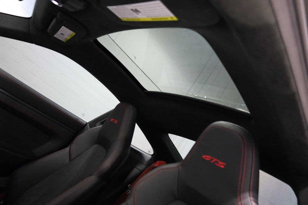 Thumbnail: 2024 Porsche 911 - 26