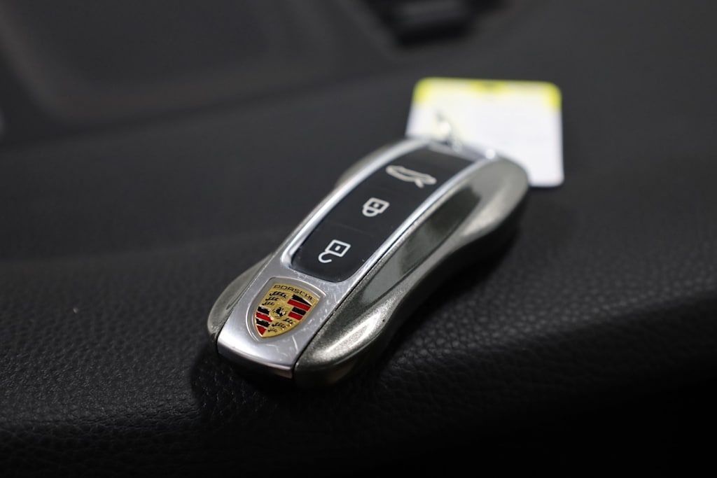 Thumbnail: 2024 Porsche 911 - 17