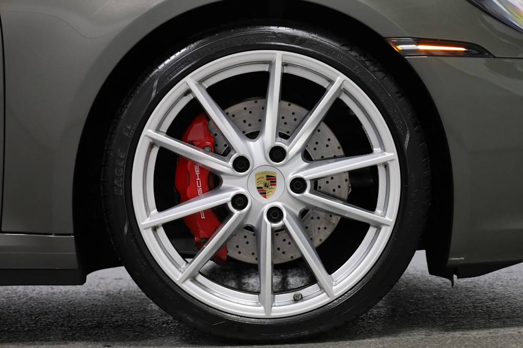 Thumbnail: 2024 Porsche 911 - 21