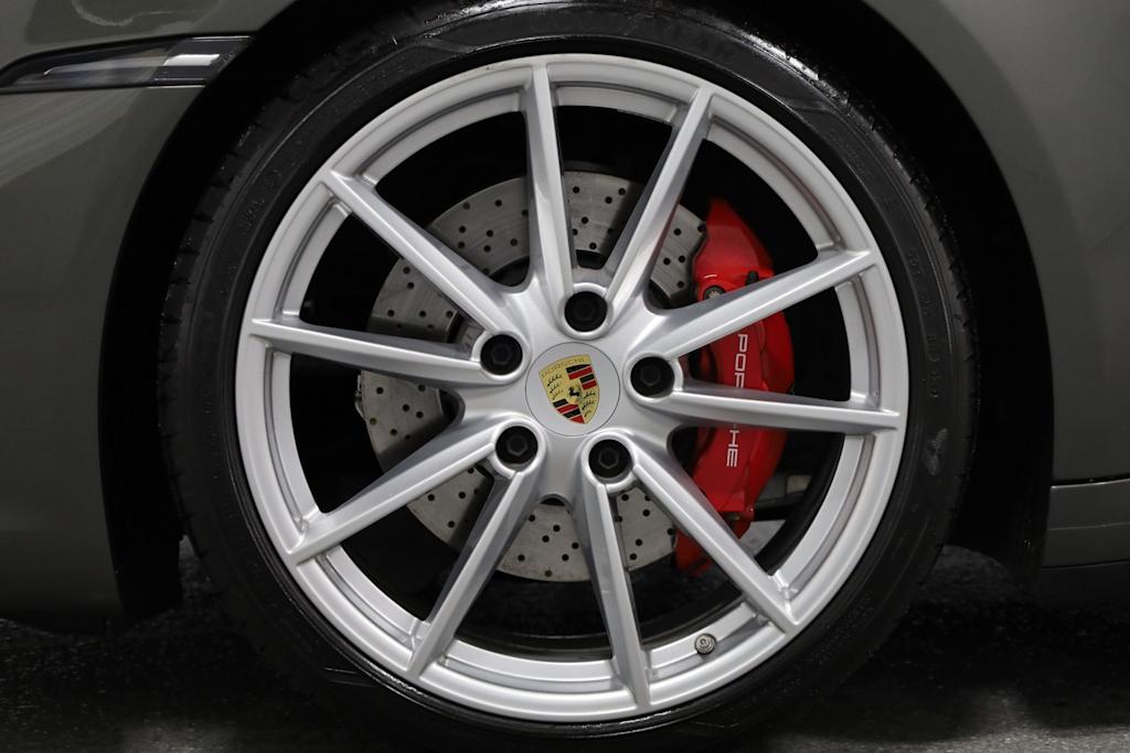 Thumbnail: 2024 Porsche 911 - 38