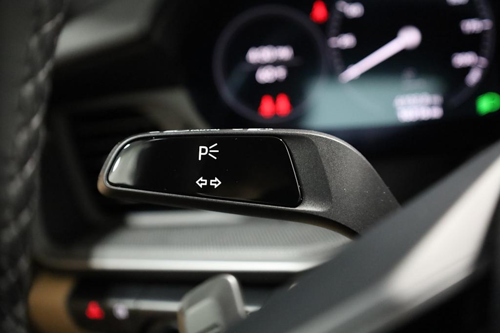 Thumbnail: 2024 Porsche 911 - 32