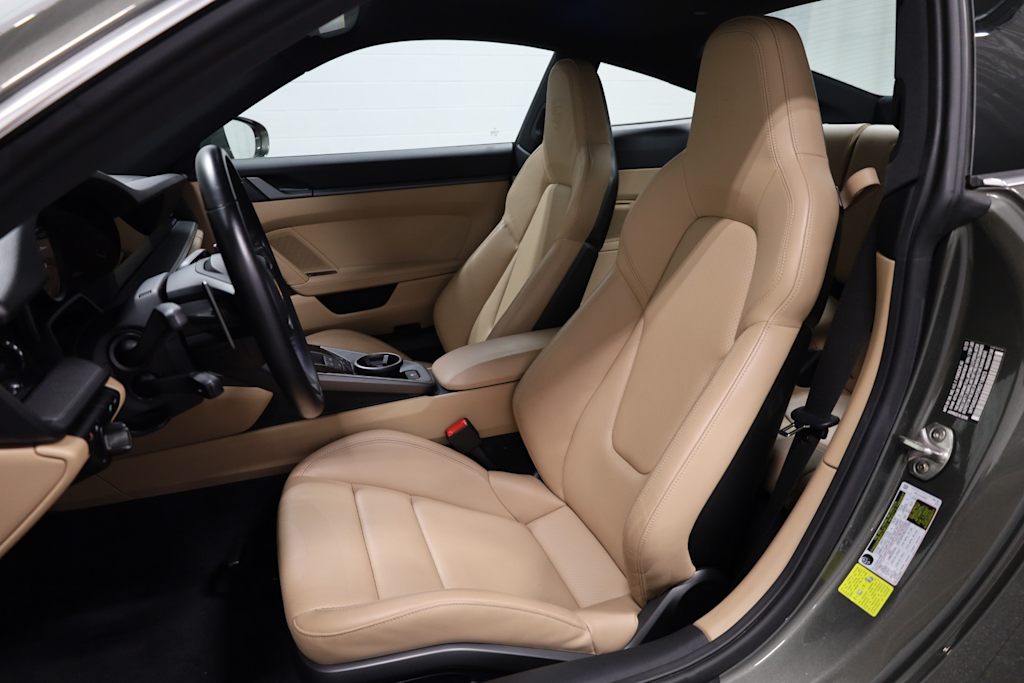 Thumbnail: 2024 Porsche 911 - 9