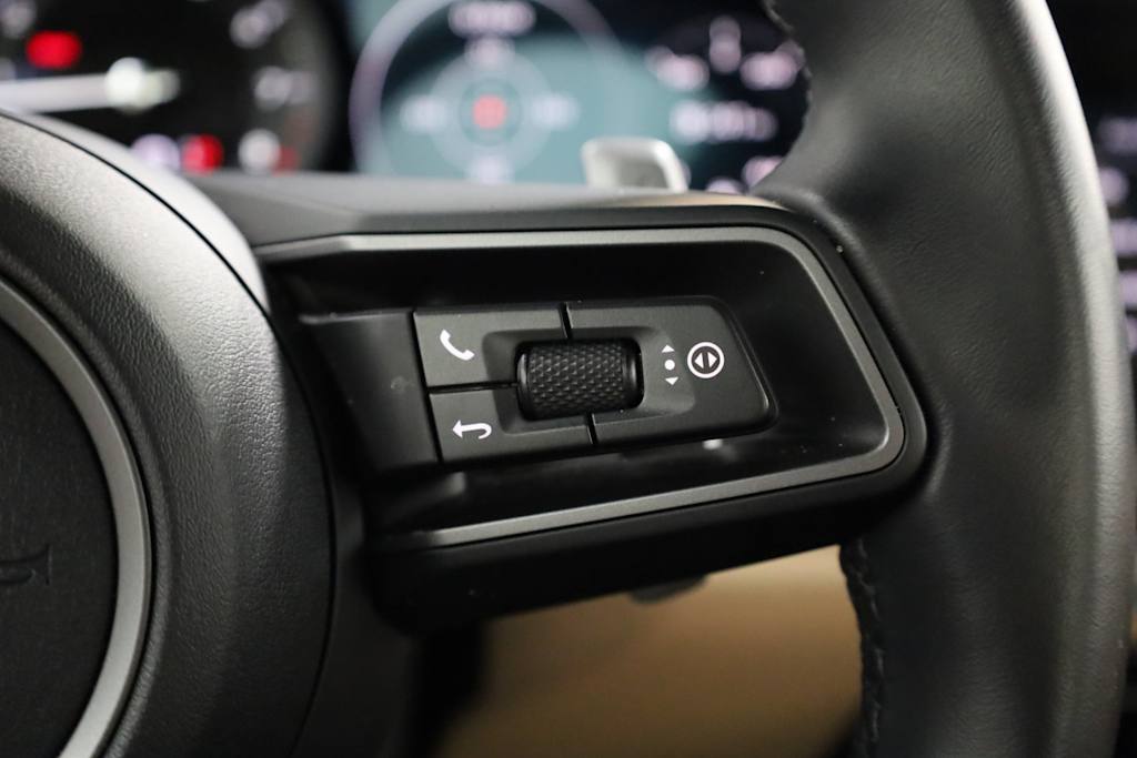 Thumbnail: 2024 Porsche 911 - 30