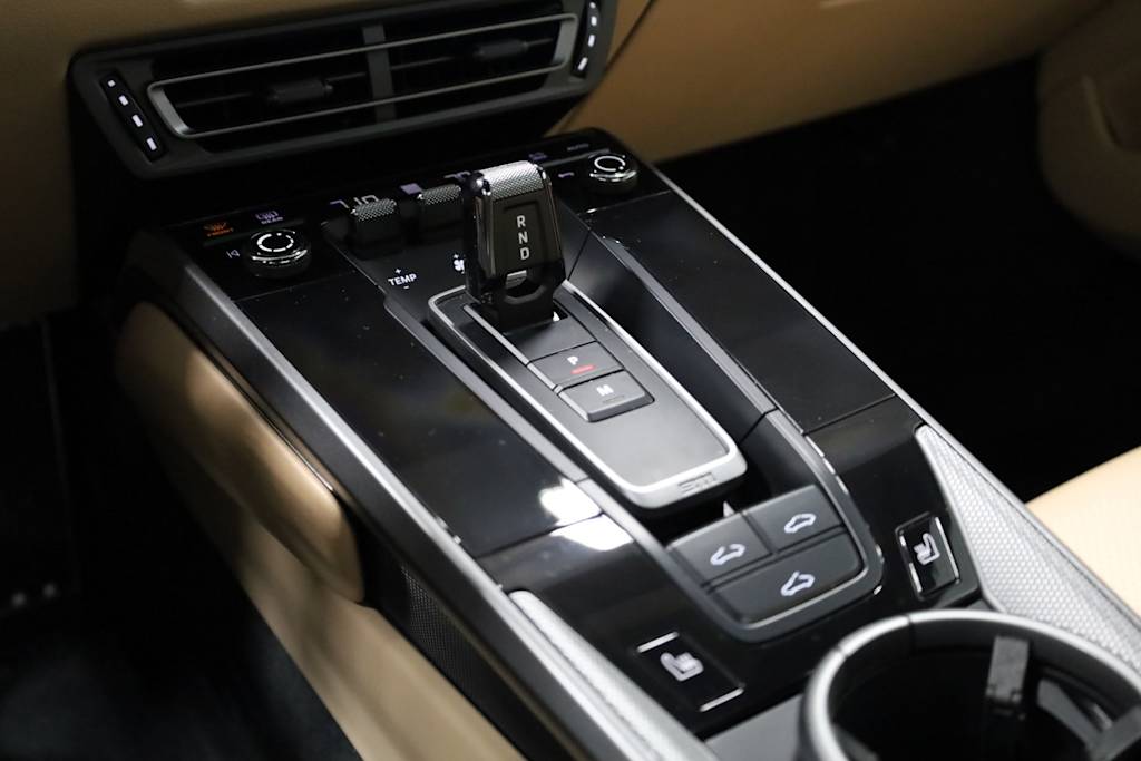 Thumbnail: 2024 Porsche 911 - 14