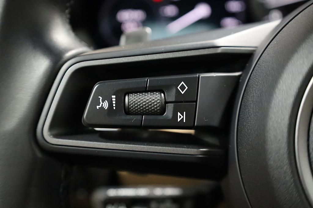 Thumbnail: 2024 Porsche 911 - 29