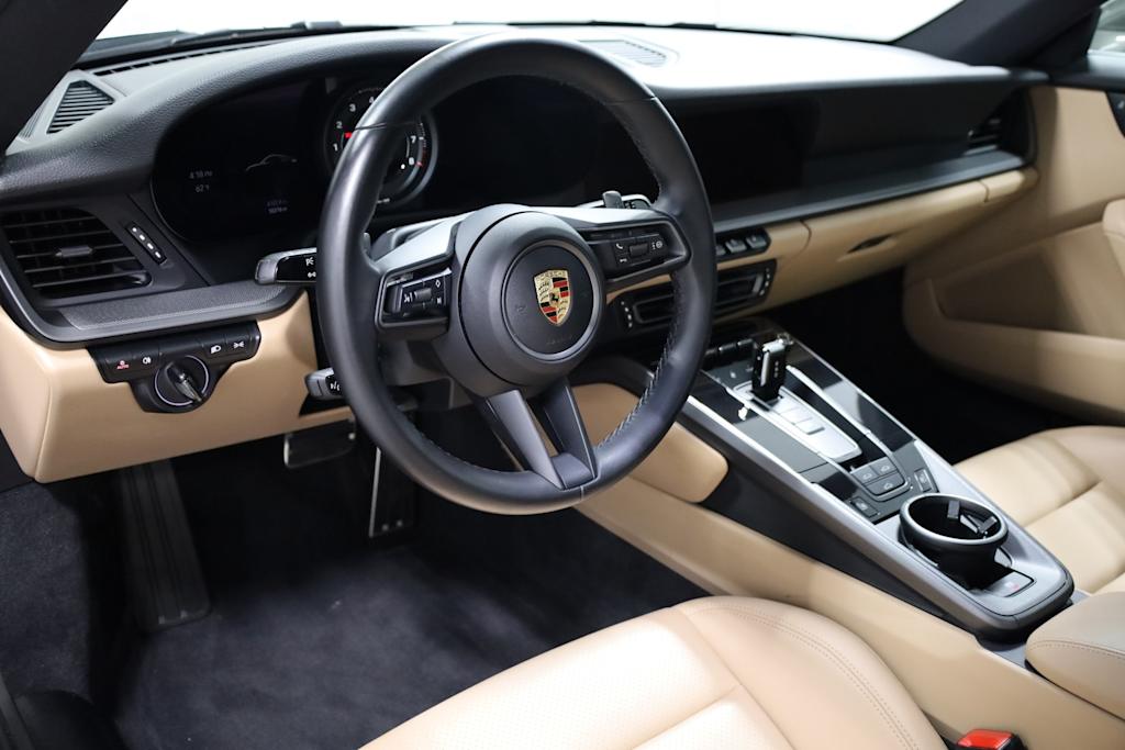 Thumbnail: 2024 Porsche 911 - 2