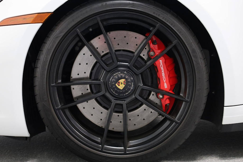 Thumbnail: 2022 Porsche 911 - 40