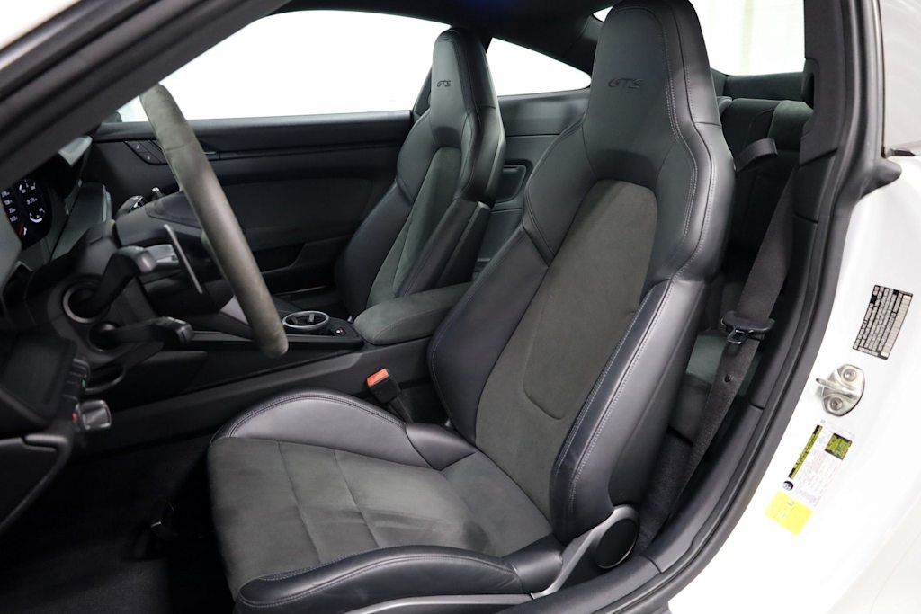 Thumbnail: 2022 Porsche 911 - 9