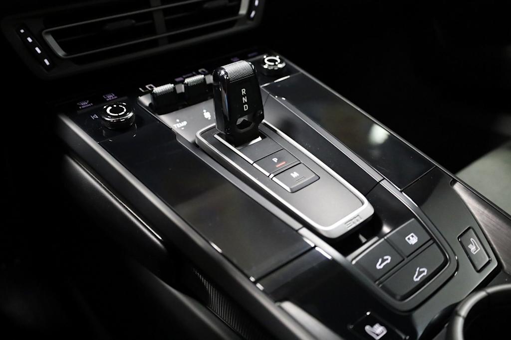 Thumbnail: 2022 Porsche 911 - 14