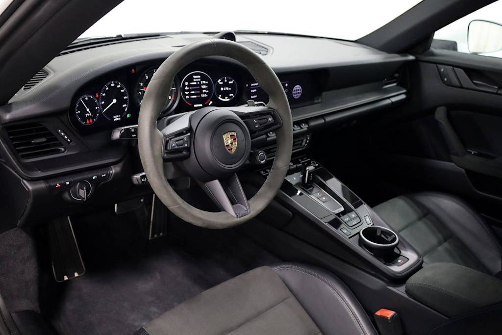 Thumbnail: 2022 Porsche 911 - 2