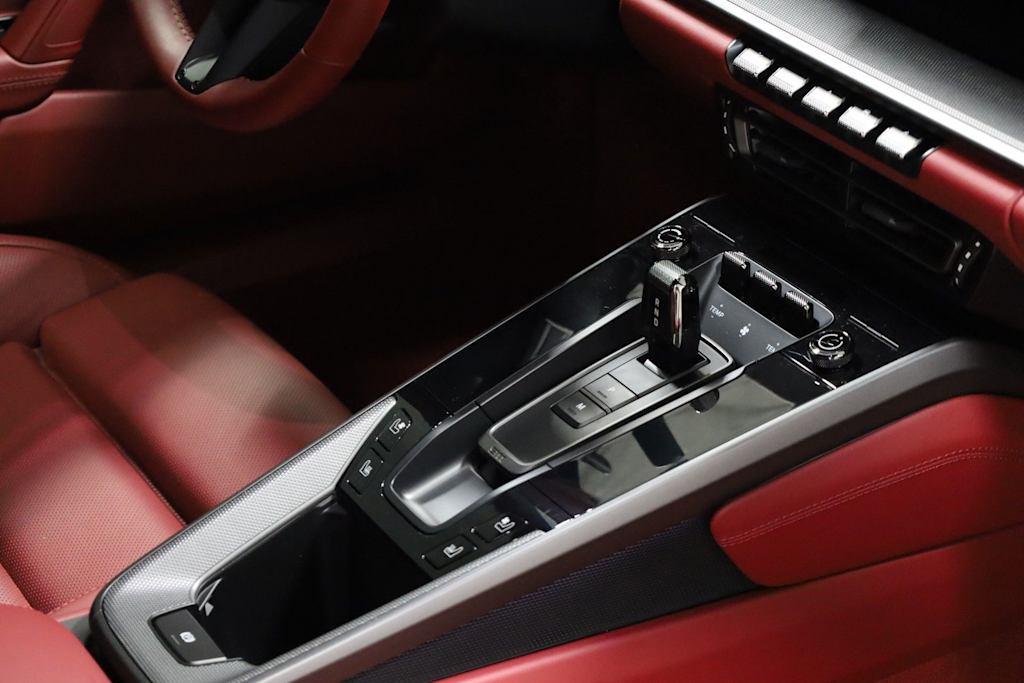 Thumbnail: 2024 Porsche 911 - 27