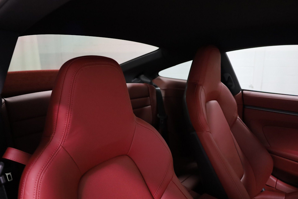 Thumbnail: 2024 Porsche 911 - 29