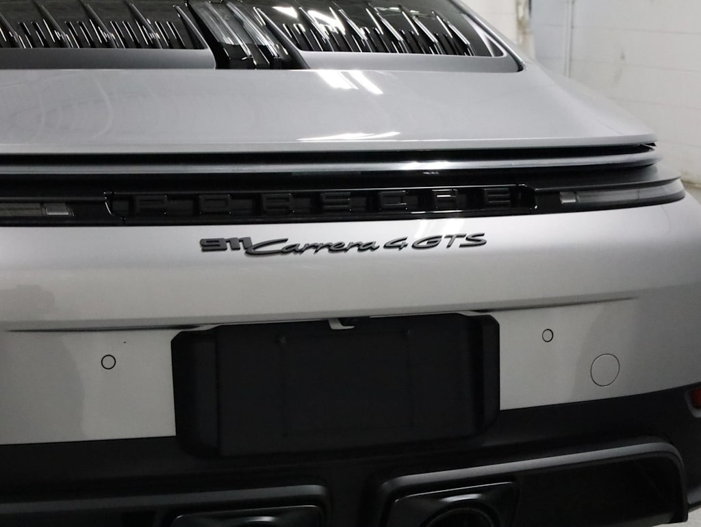 Thumbnail: 2026 Porsche 911 - 6