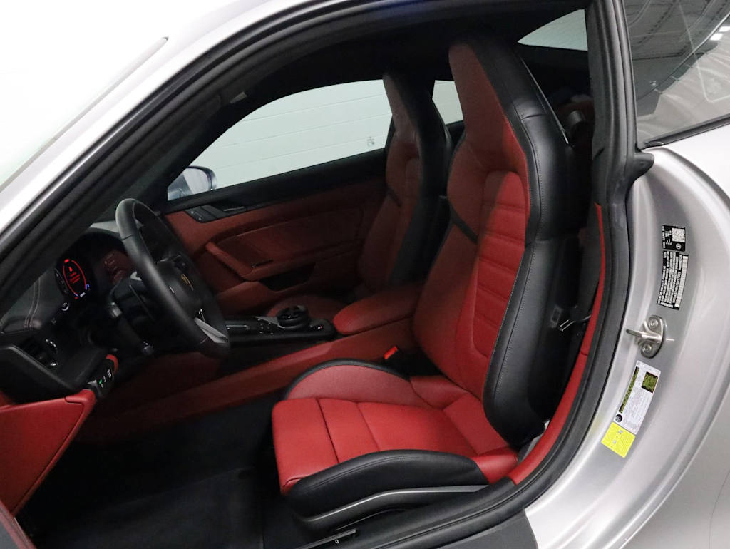 Thumbnail: 2026 Porsche 911 - 9