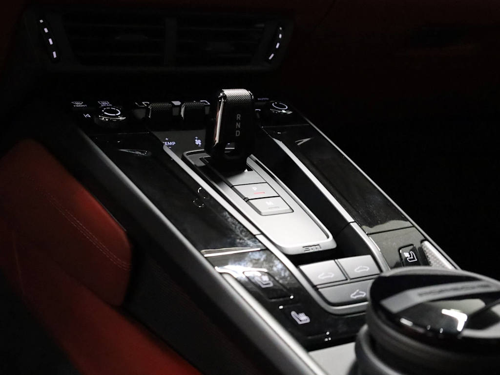 Thumbnail: 2026 Porsche 911 - 14