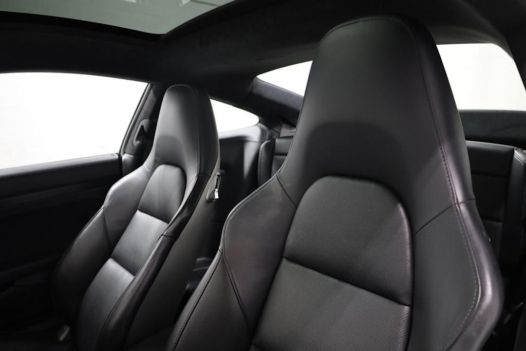 Thumbnail: 2019 Porsche 911 - 11