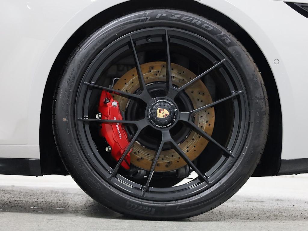 Thumbnail: 2026 Porsche 911 - 38