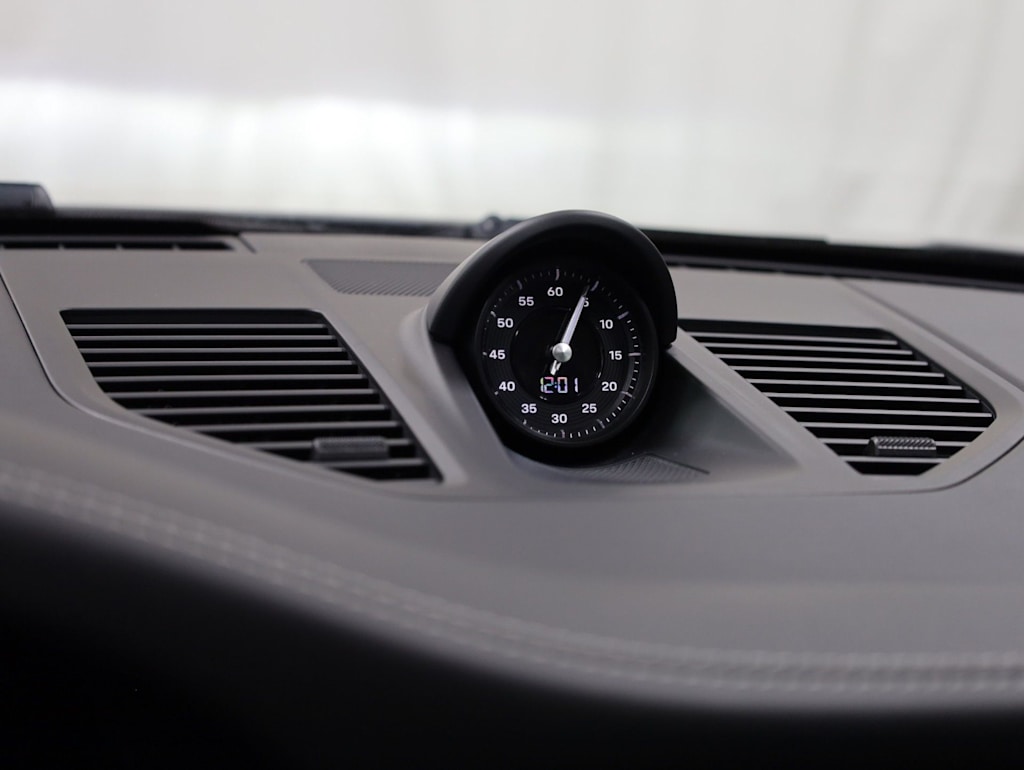 Thumbnail: 2026 Porsche 911 - 25