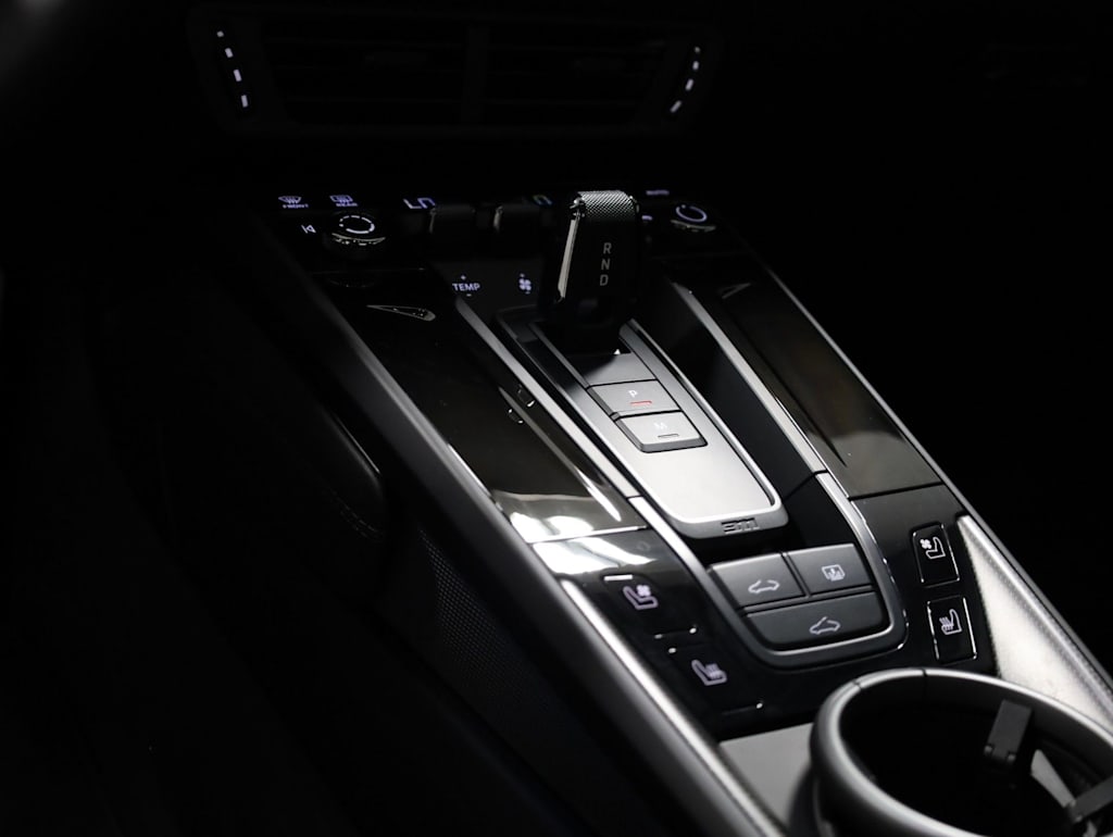 Thumbnail: 2026 Porsche 911 - 14