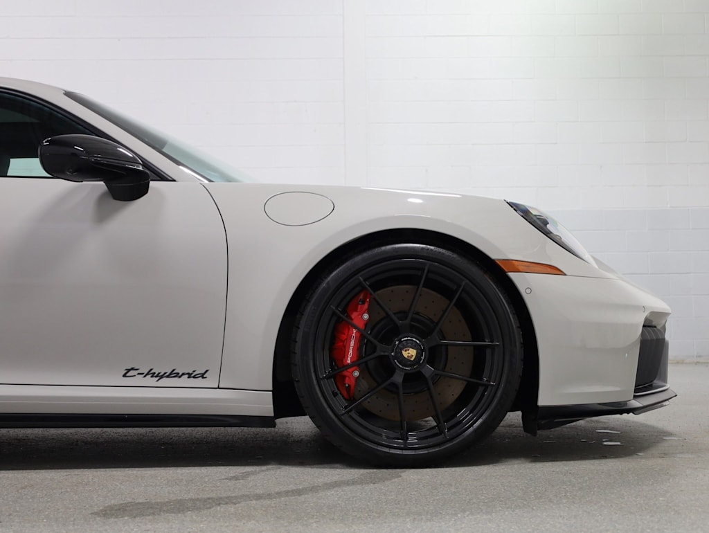 Thumbnail: 2026 Porsche 911 - 7