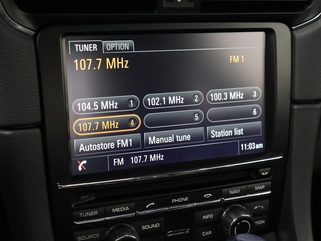 Thumbnail: 2015 Porsche 911 - 13