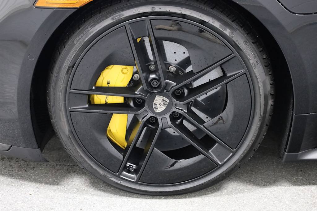 Thumbnail: 2025 Porsche Taycan - 38