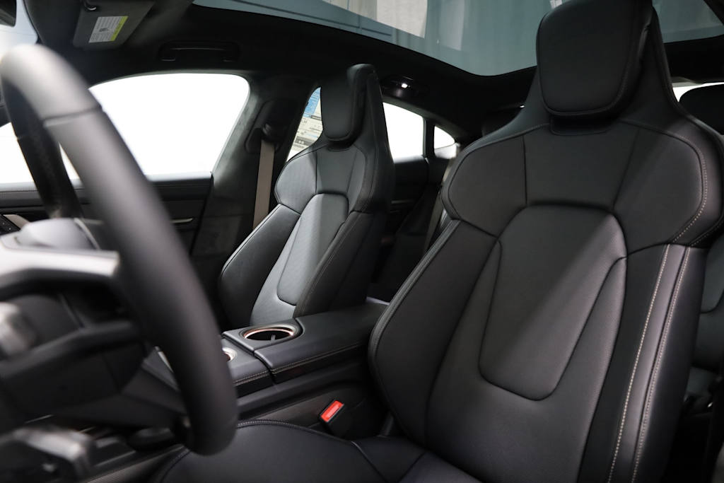 Thumbnail: 2025 Porsche Taycan - 9