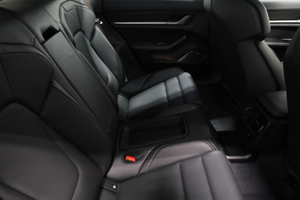 Thumbnail: 2025 Porsche Taycan - 35