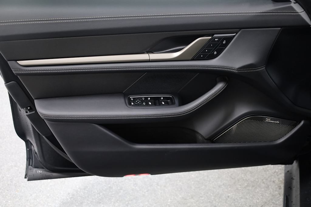 Thumbnail: 2025 Porsche Taycan - 23