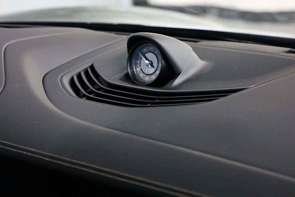 Thumbnail: 2025 Porsche Taycan - 34