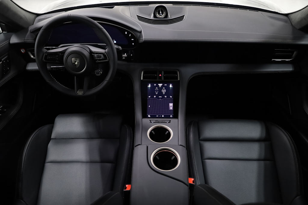 Thumbnail: 2025 Porsche Taycan - 27