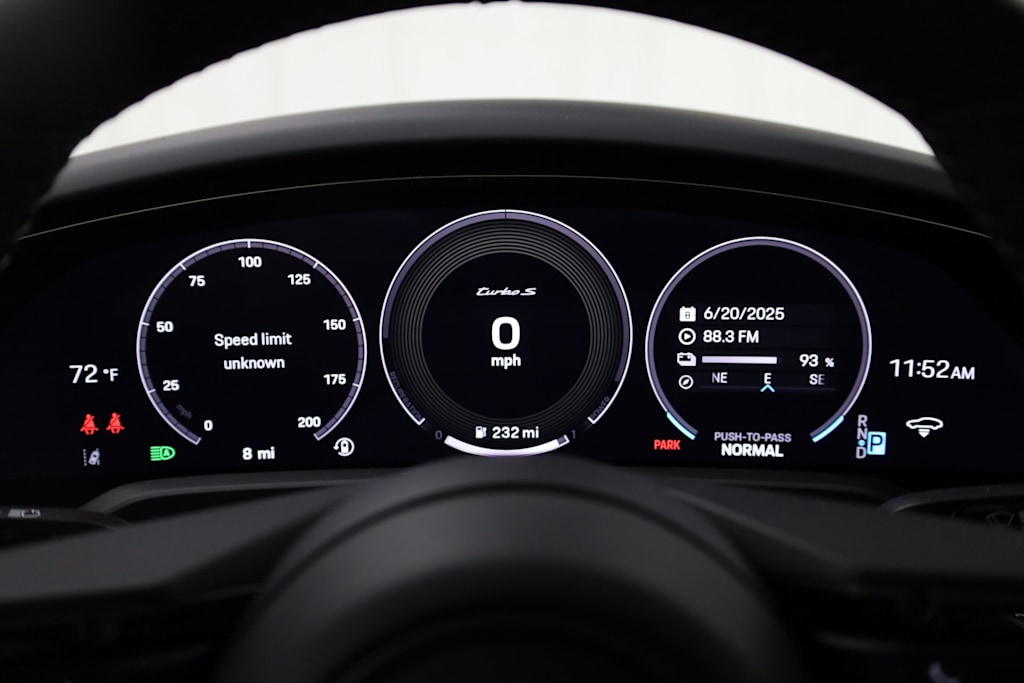 Thumbnail: 2025 Porsche Taycan - 15