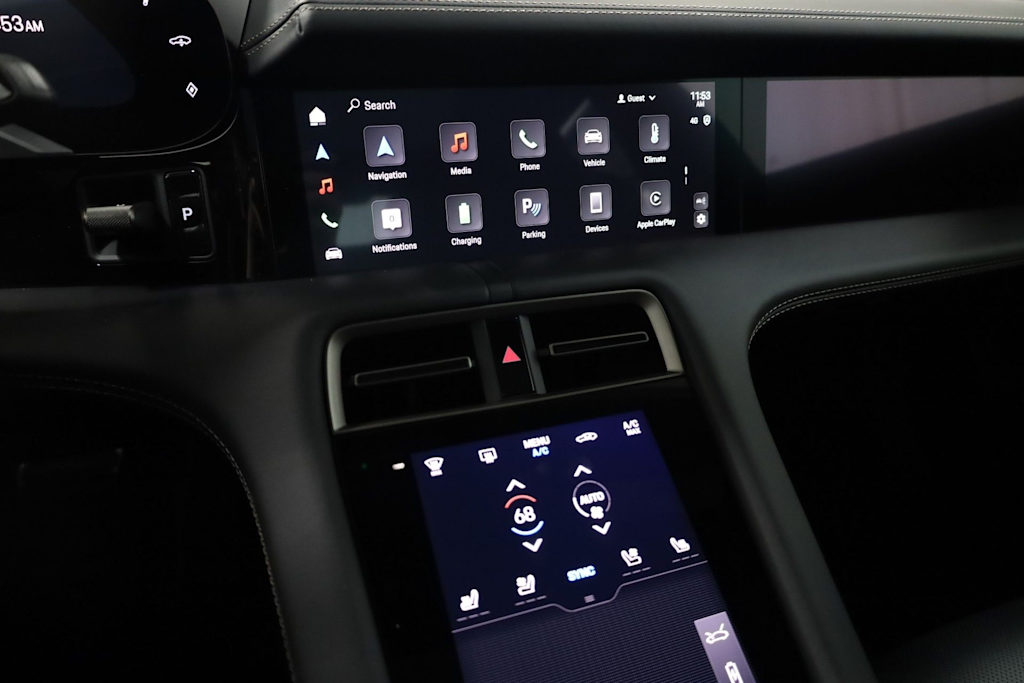 Thumbnail: 2025 Porsche Taycan - 33