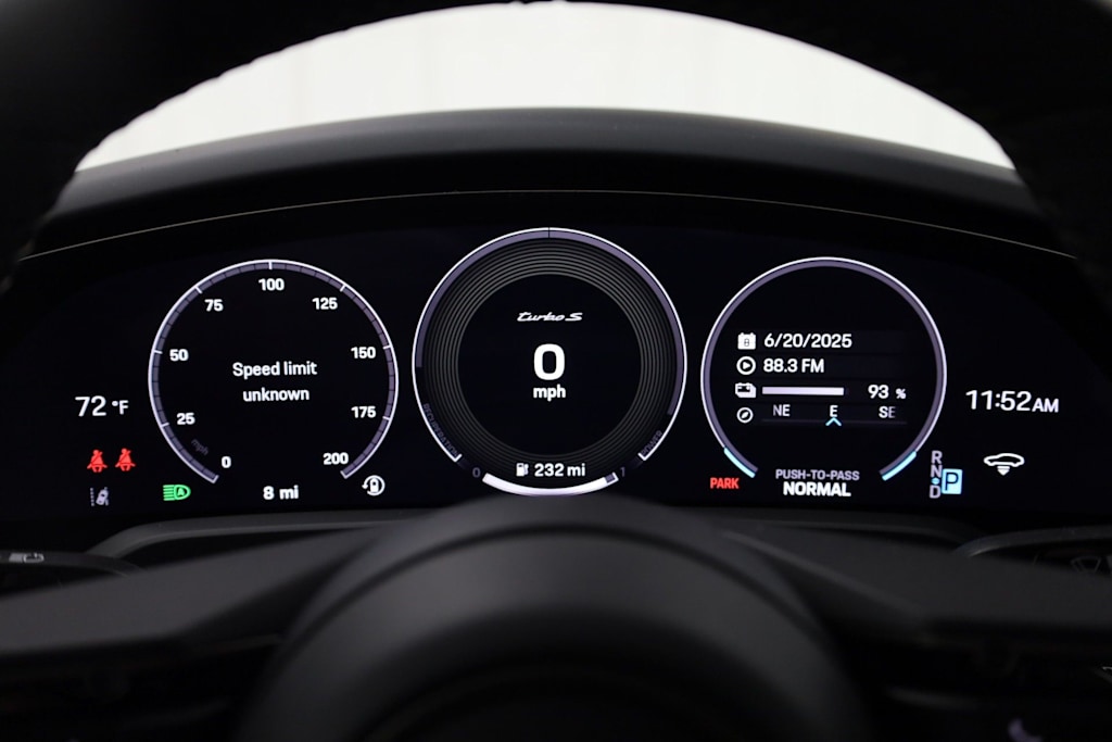 Thumbnail: 2025 Porsche Taycan - 16