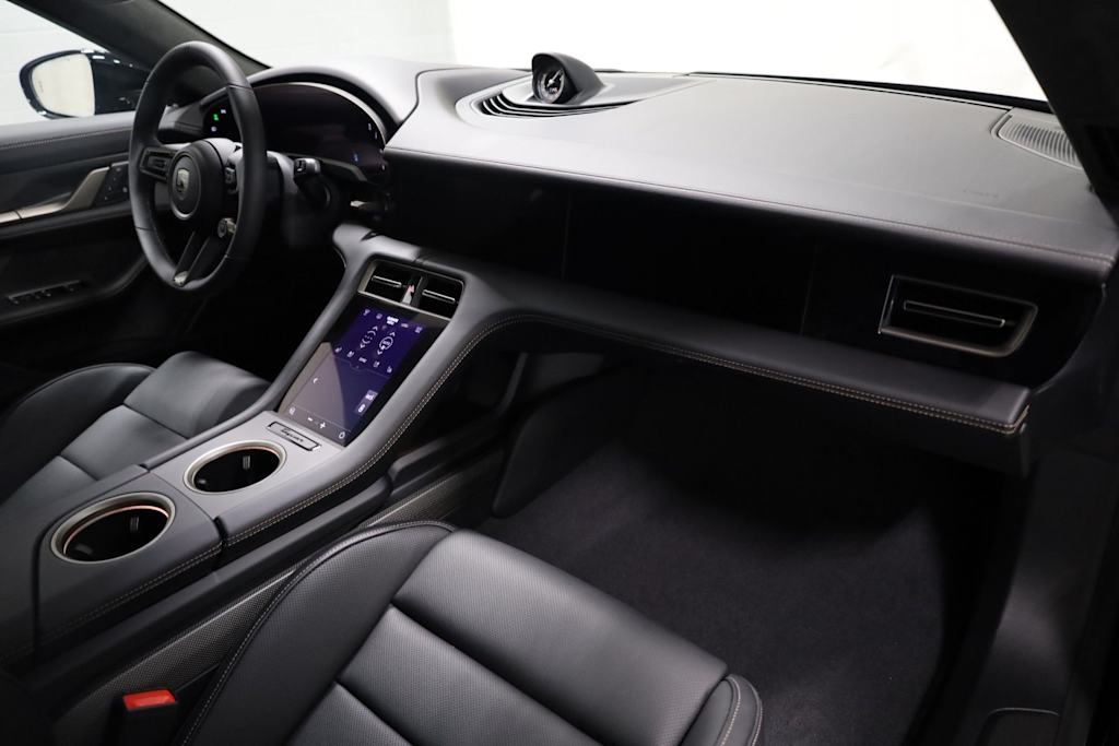 Thumbnail: 2025 Porsche Taycan - 9