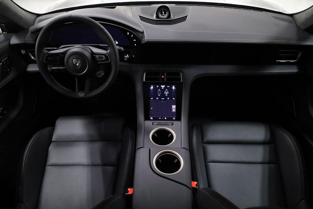 Thumbnail: 2025 Porsche Taycan - 28