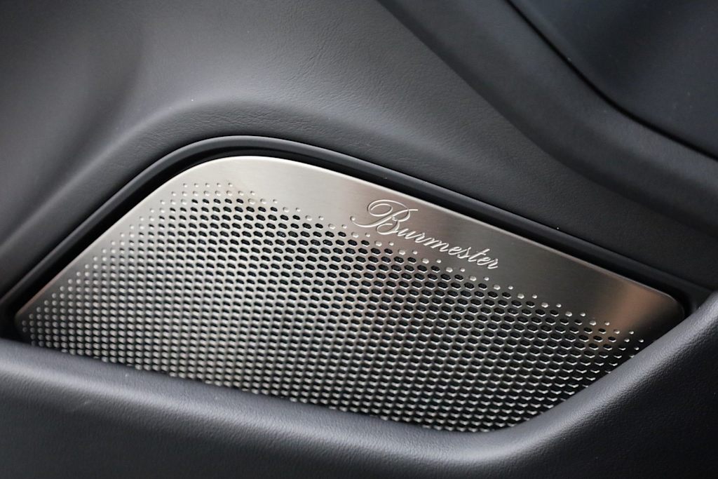 Thumbnail: 2025 Porsche Taycan - 25