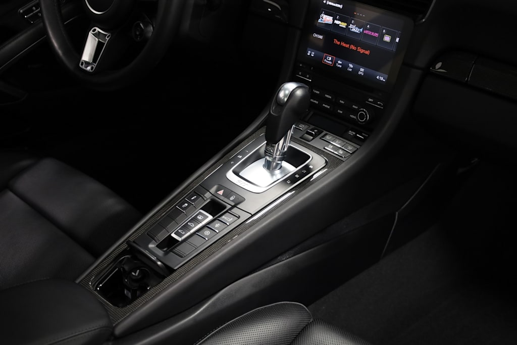 Thumbnail: 2019 Porsche 911 - 28