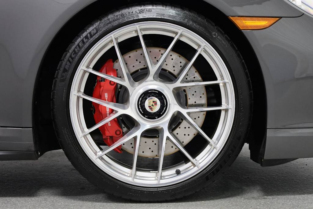 Thumbnail: 2019 Porsche 911 - 20