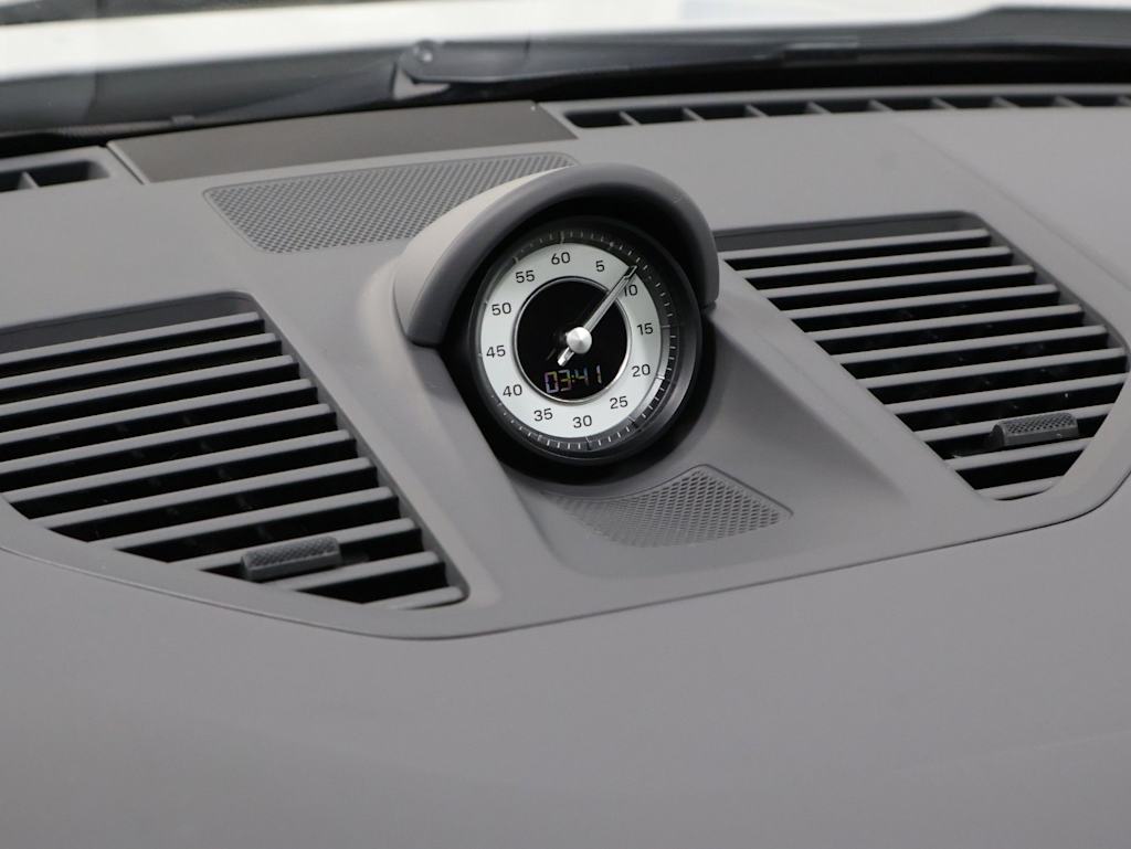 Thumbnail: 2024 Porsche 911 - 27