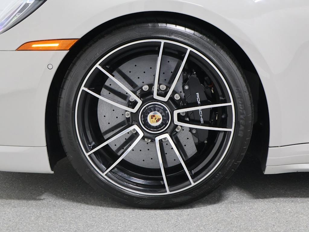 Thumbnail: 2024 Porsche 911 - 41