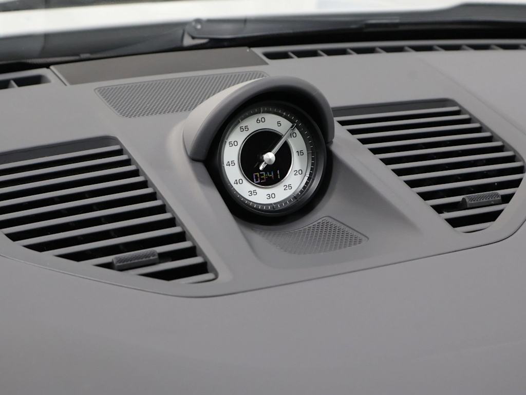 Thumbnail: 2024 Porsche 911 - 17