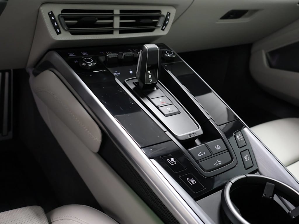 Thumbnail: 2024 Porsche 911 - 11