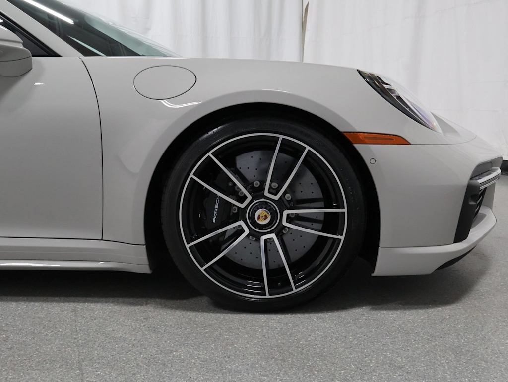 Thumbnail: 2024 Porsche 911 - 6